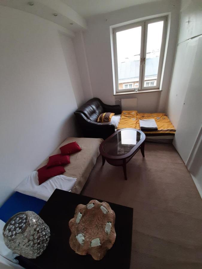 Rooms In Centrum Warschau Exterior foto